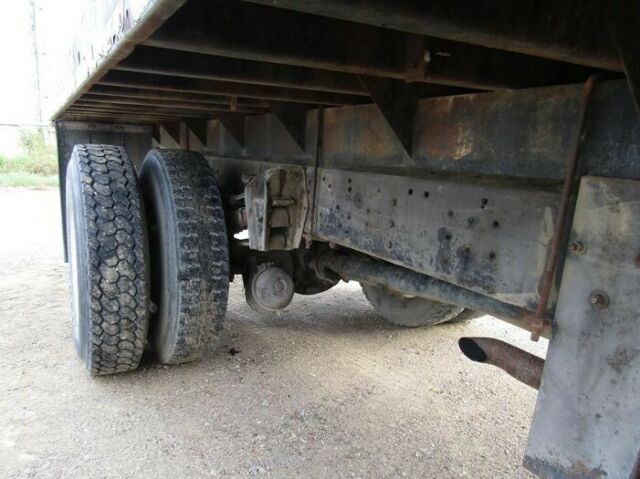 1982 International Harvester 1955 Knapheide flatbed w/16'L x 8'W deck - photo 8