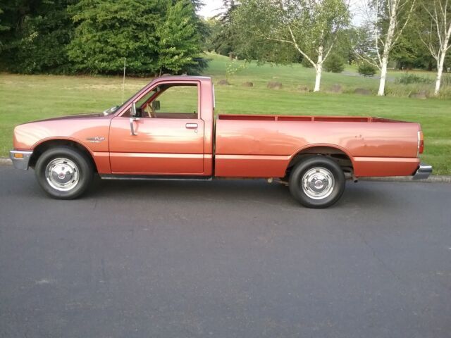 1982 Isuzu 1/2 Ton Pickup - photo 6
