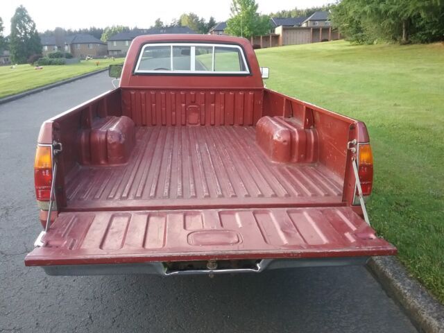 1982 Isuzu 1/2 Ton Pickup - photo 9