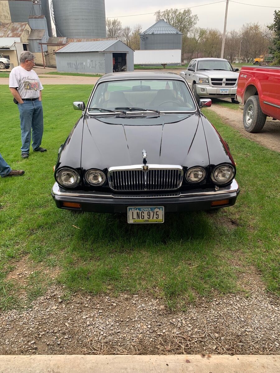 1982 Jaguar XJ6 - photo 6