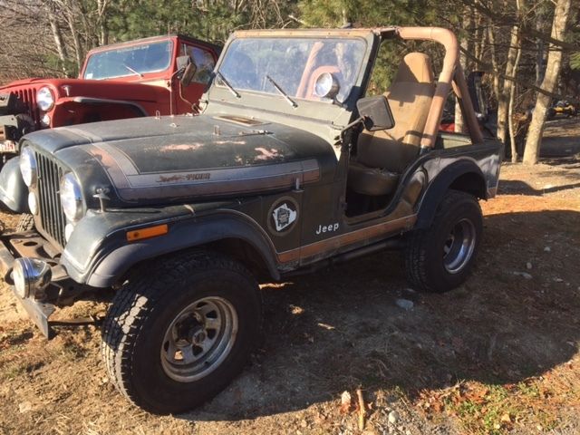 1982 Jeep CJ5 350 Chevy V8, Auto Desert / barn find nearly rust free! 1982 Jeep CJ