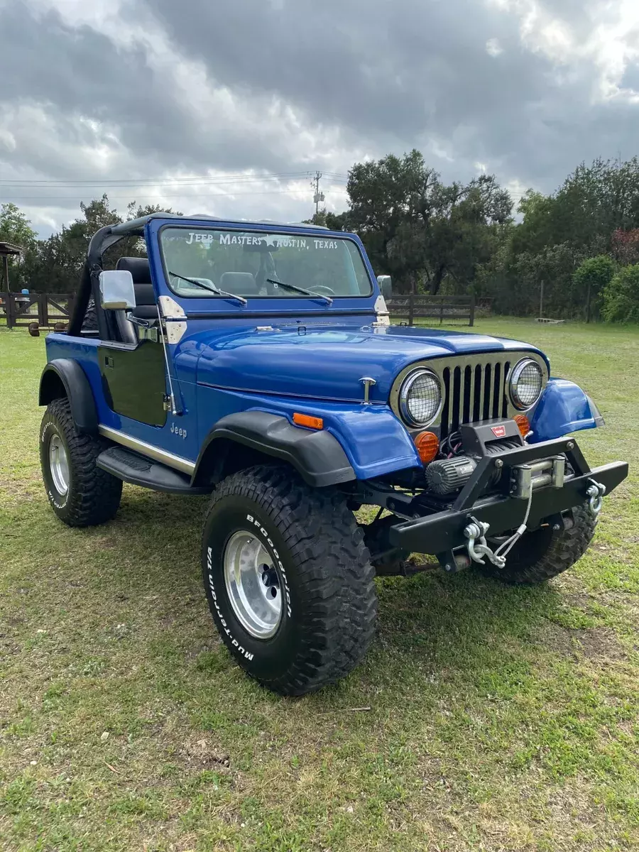 1982 jeep cj7, powerful Chevy 350, automatic, real head-turner. 1982 Jeep CJ