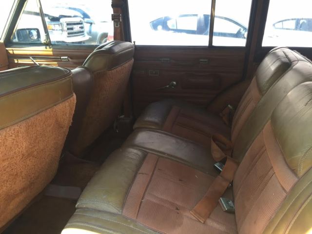 1982 Jeep Wagoneer Grand - photo 11
