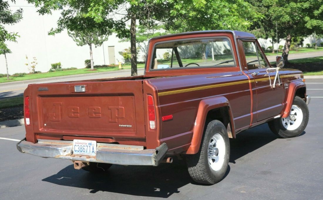1982 Jeep J10 - photo 2