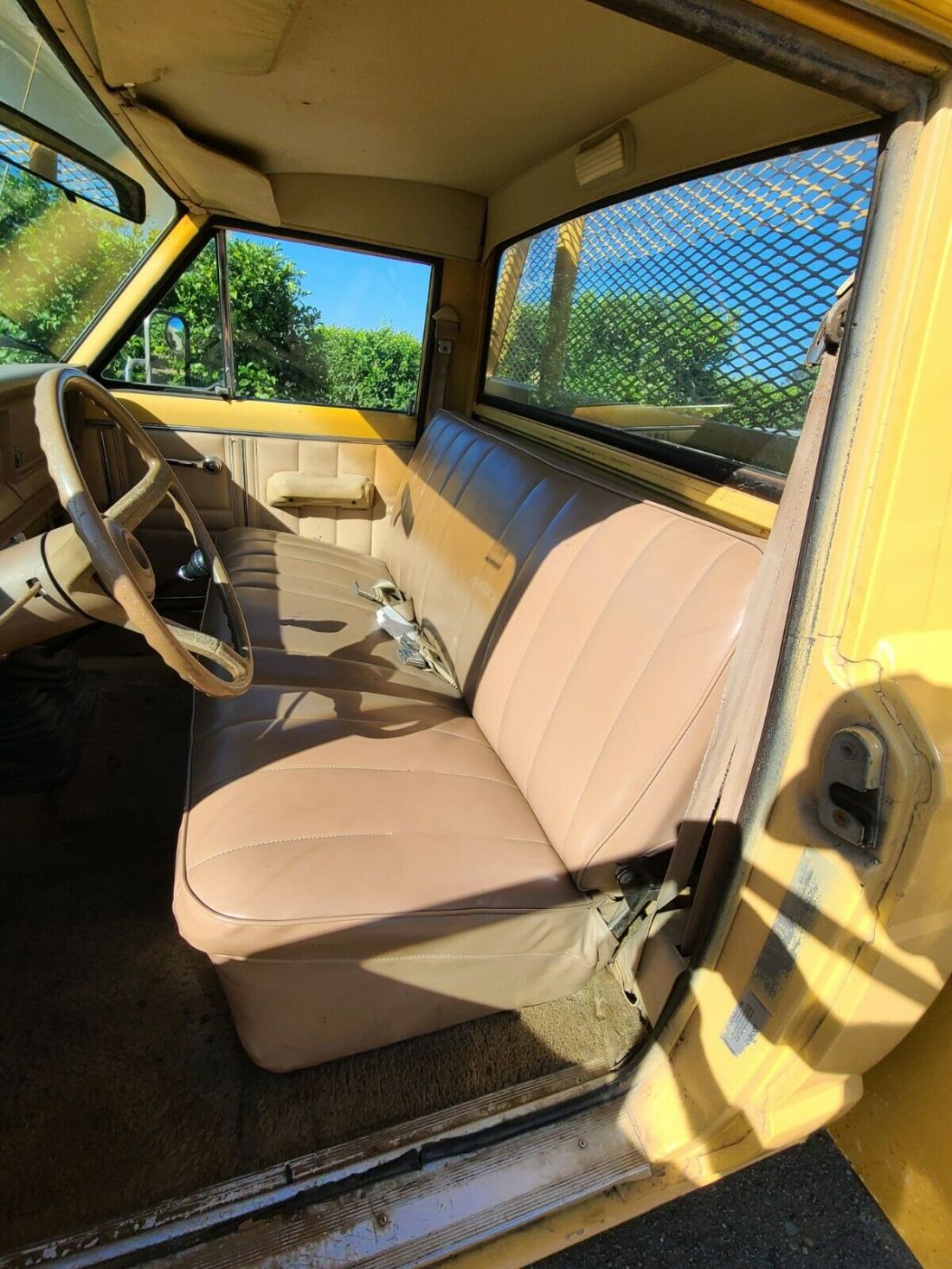 1982 Jeep J20 - photo 2