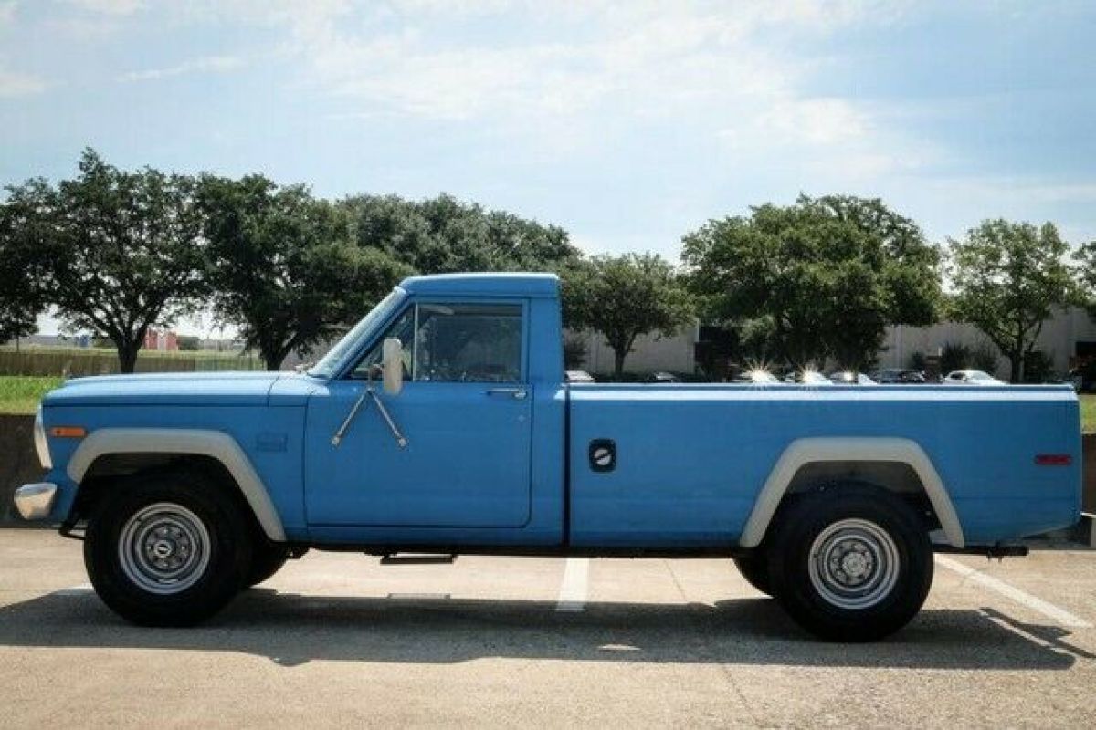 1982 Jeep Pickup 4WD J20 5.9 V8 Engine 4wd Manual Rhino Blue Wrap Paint - photo 10
