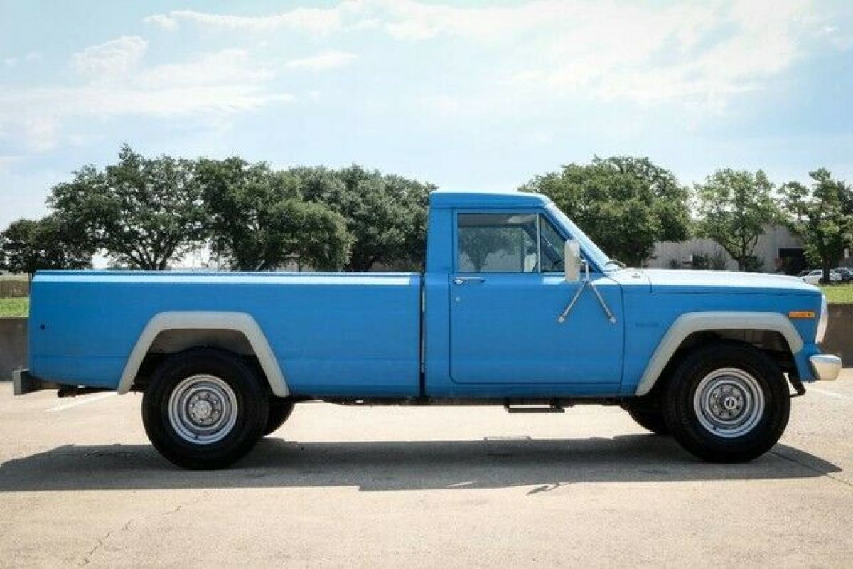 1982 Jeep Pickup 4WD J20 5.9 V8 Engine 4wd Manual Rhino Blue Wrap Paint - photo 6