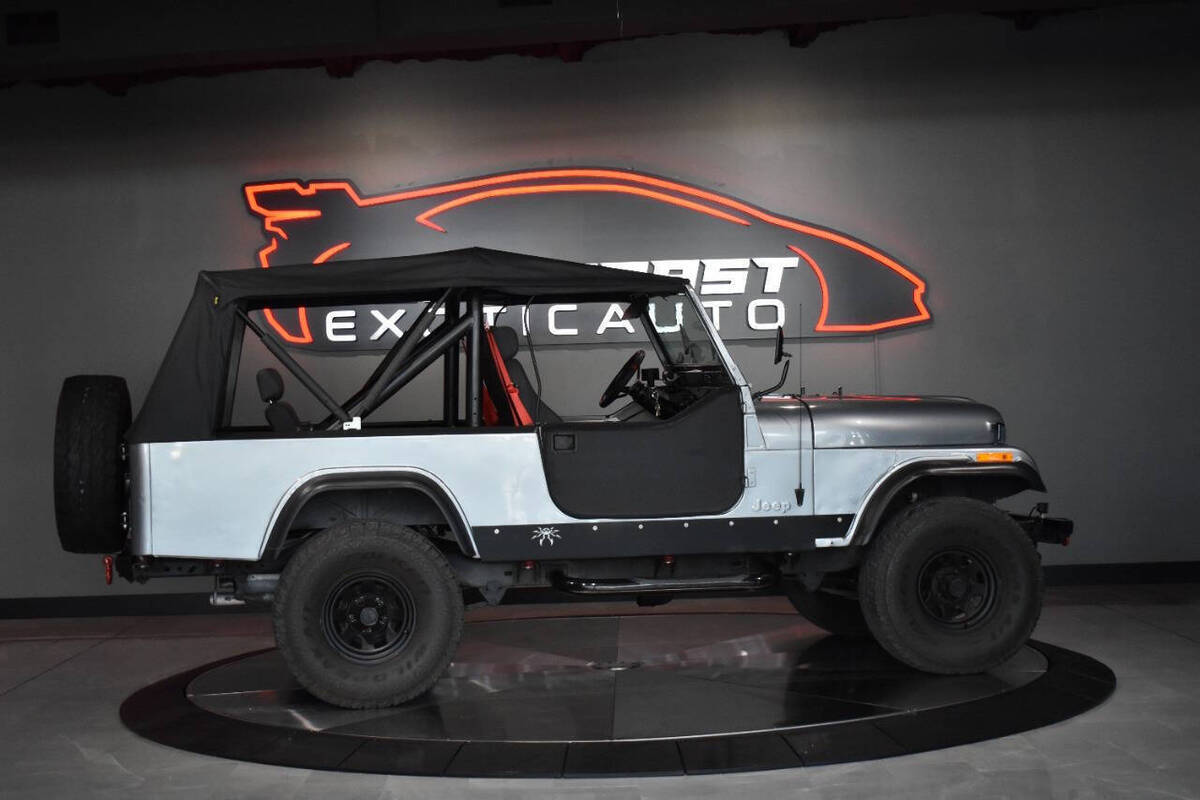 1982 Jeep Scrambler Base 2dr 4WD SUV - photo 13