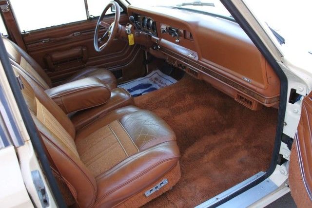 1982 Jeep Wagoneer 4WD Barn Find! Unrestored Condition! -- - photo 8