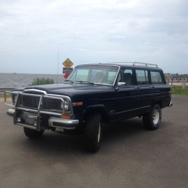 1982 Jeep Wagoneer - photo 2