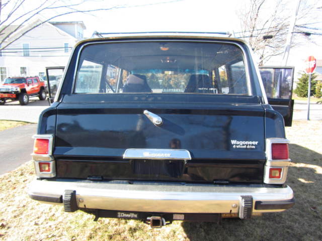 1982 Jeep Wagoneer - photo 4