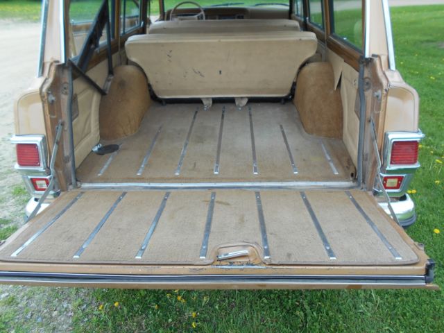 1982 Jeep Wagoneer Brougham - photo 11