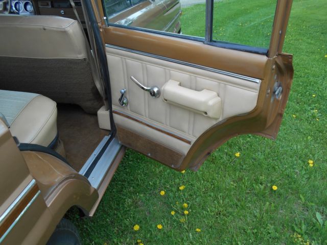 1982 Jeep Wagoneer Brougham - photo 12