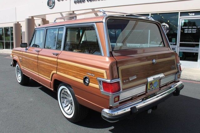 1982 Jeep Wagoneer Limited 4WD -- - photo 3