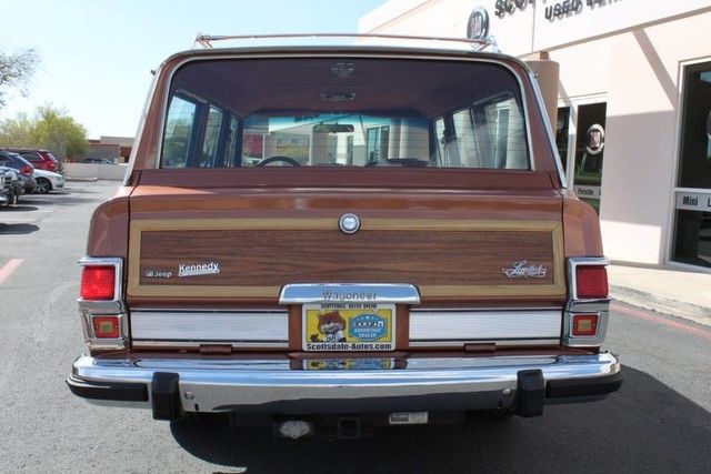 1982 Jeep Wagoneer Limited 4WD -- - photo 4