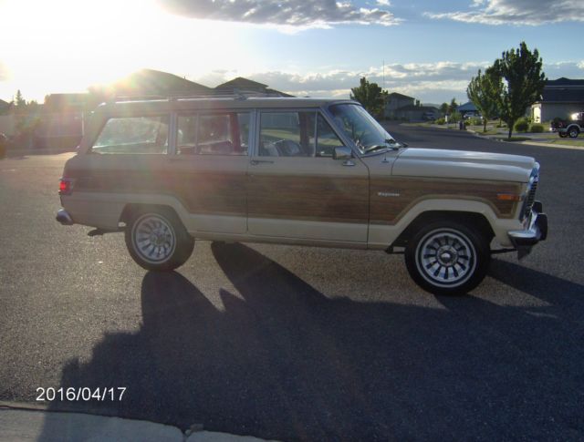 1982 Jeep Wagoneer - photo 9