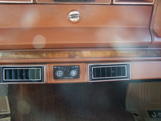 1982 Jeep Wagoneer - photo 10