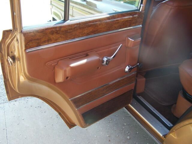 1982 Jeep Wagoneer - photo 5