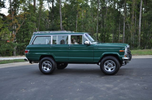 1982 Jeep Wagoneer Limited - photo 2