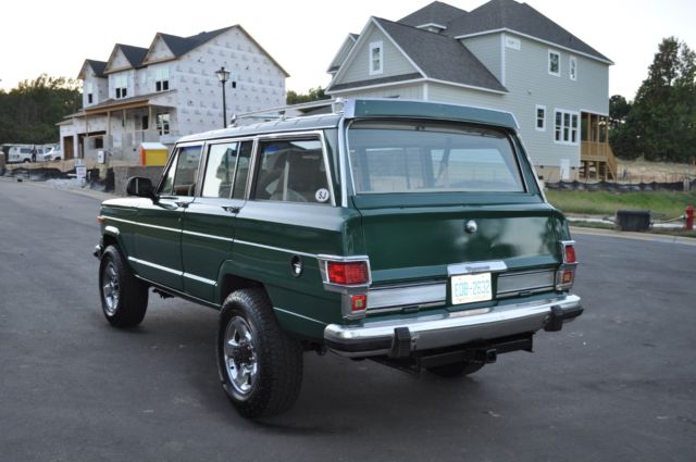 1982 Jeep Wagoneer Limited - photo 4