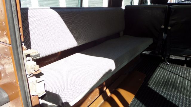 1982 Land Rover Defender 5 door, 9 Passenger Station Wagon - photo 11
