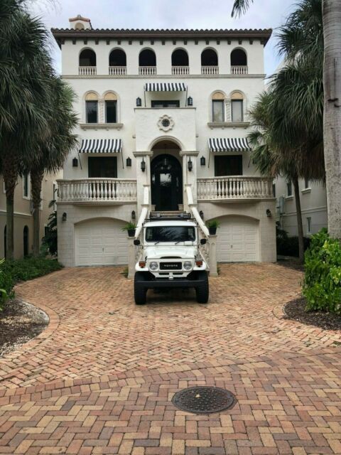 1982 Toyota Land Cruiser FJ45 Troopy