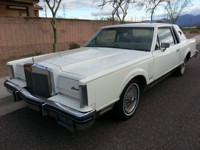 1982 LINCOLN CONTINENTAL MARK VI 2DR LOW MILES ORIGINAL PAINT & INTERIOR 53KMI 1982 Lincoln Mark Series MARK VI 2DR -- LOW MILES RUST FREE LOW RESERVE