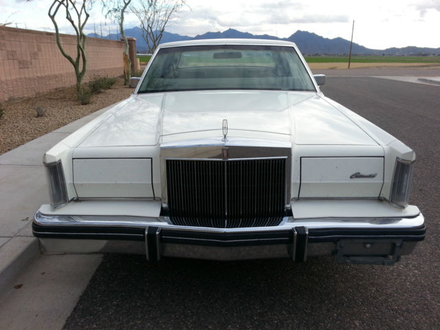 1982 Lincoln Mark Series MARK VI 2DR -- LOW MILES RUST FREE LOW RESERVE - photo 2
