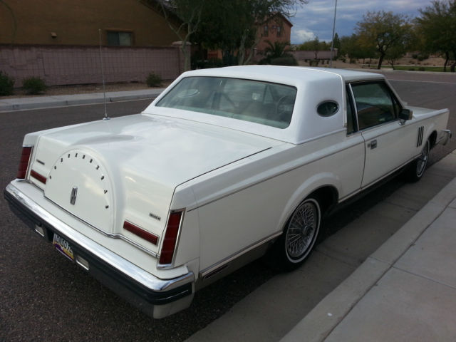 1982 Lincoln Mark Series MARK VI 2DR -- LOW MILES RUST FREE LOW RESERVE - photo 4