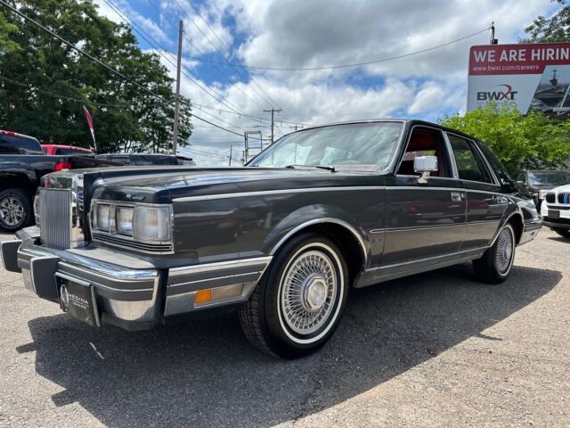 1982 Lincoln Continental - photo 3