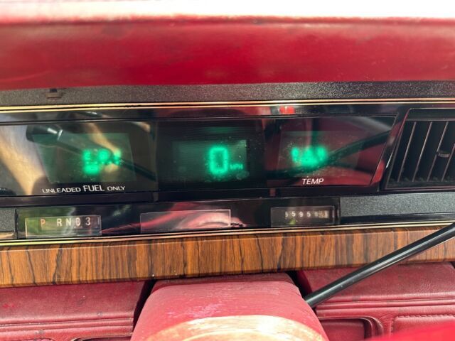 1982 Lincoln Continental - photo 9