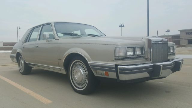 1982 Lincoln Continental FASTBACK - photo 3