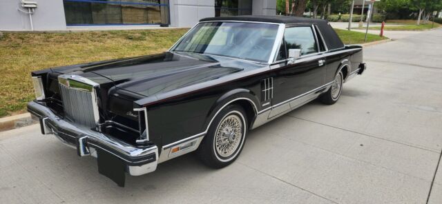 1982 Lincoln Mark Series - photo 4