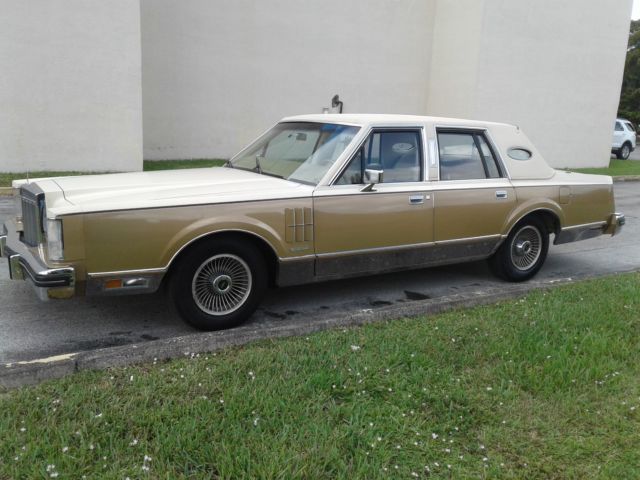1982 Lincoln Mark Series - photo 2