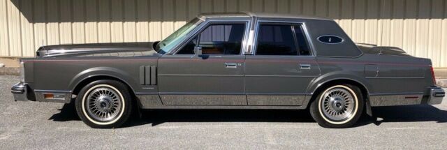 1982 Lincoln Mark VI 4 Door Sedan ~ Excellent Condition! Original Miles! 1982 Lincoln Mark Series