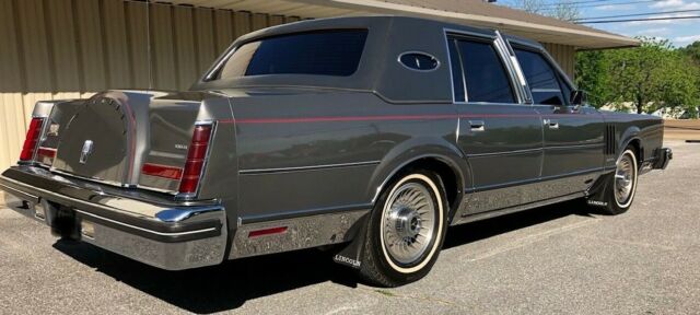1982 Lincoln Mark Series - photo 3