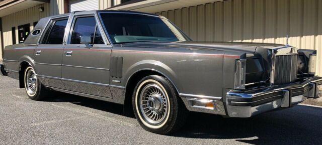 1982 Lincoln Mark Series - photo 4