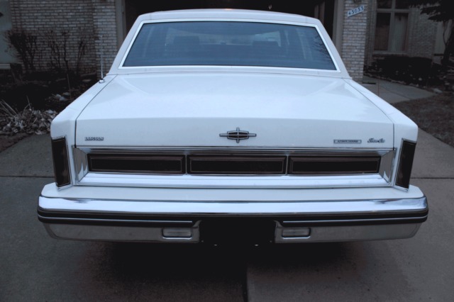 1982 Lincoln Town Car - photo 4