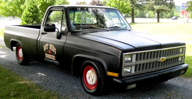 1982 Chevrolet C-10 - photo 2