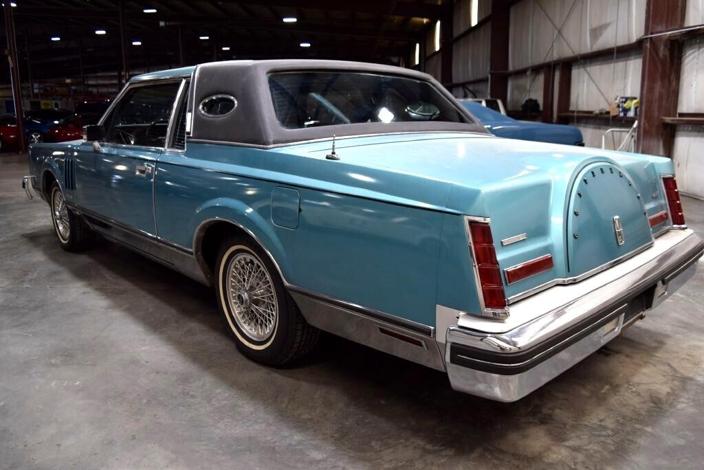 1982 Lincoln Mark Series 2dr Coupe Signature - photo 5