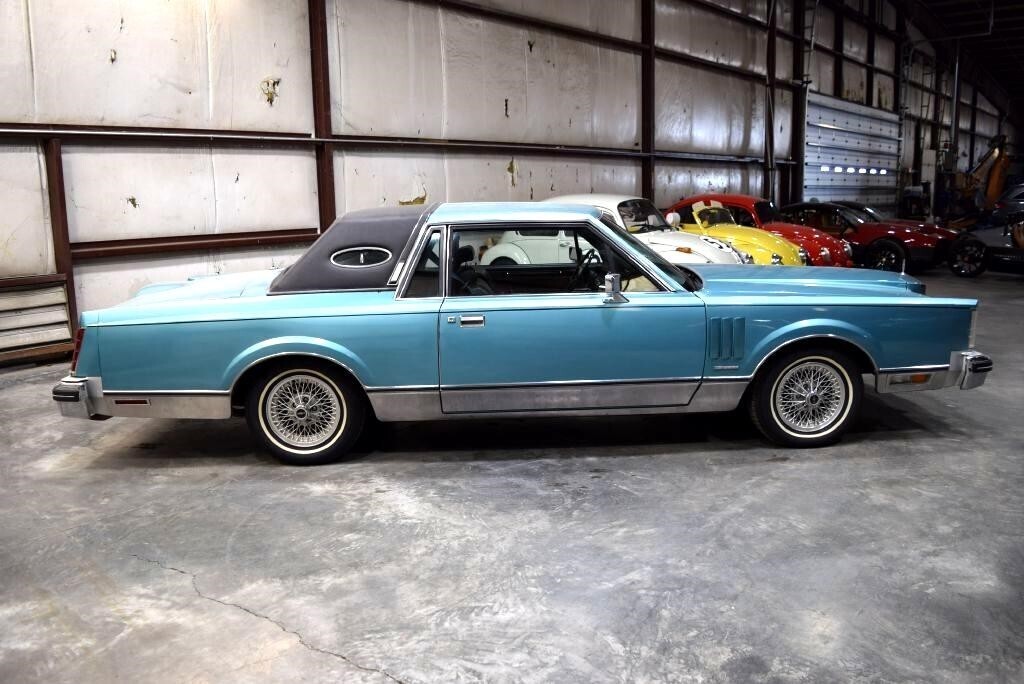 1982 Lincoln Mark Series 2dr Coupe Signature - photo 9