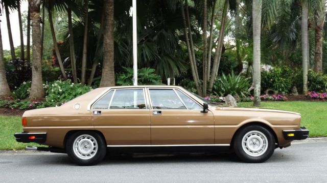 1982 Maserati Quattroporte FACTORY LEATHER - photo 4