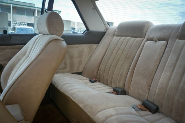 1982 Mazda 626 Luxury - photo 8