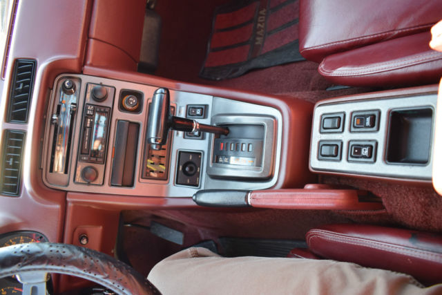 1982 Mazda RX-7 2 door coupe - photo 8