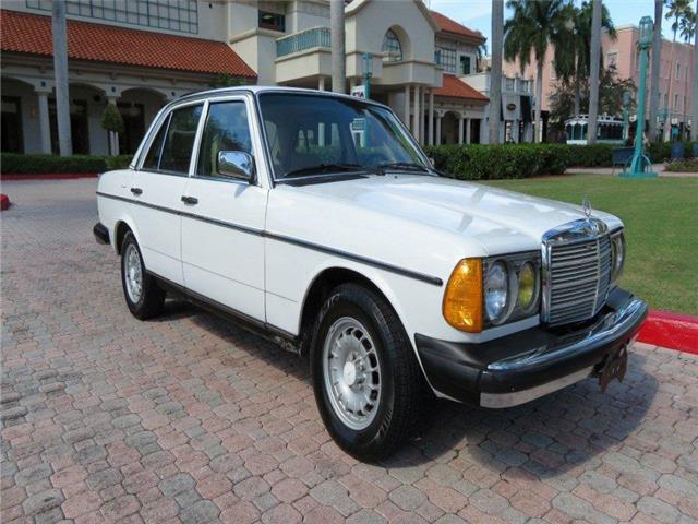 1982 Mercedes-Benz 240 Series 240D - photo 10