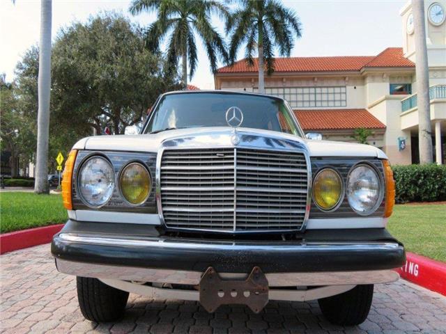 1982 Mercedes-Benz 240 Series 240D - photo 12
