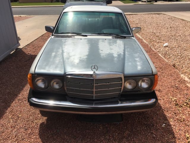 1982 Mercedes-Benz 300-Series - photo 10