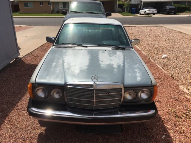 1982 Mercedes-Benz 300-Series - photo 13