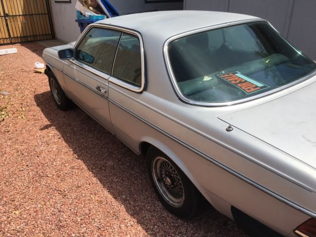 1982 Mercedes-Benz 300-Series - photo 6