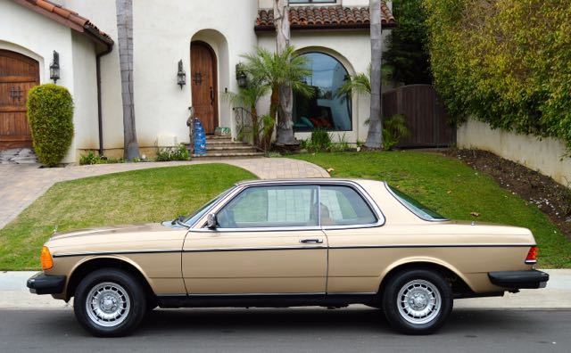 1982 Mercedes-Benz 300-Series 300CD coupe - photo 8